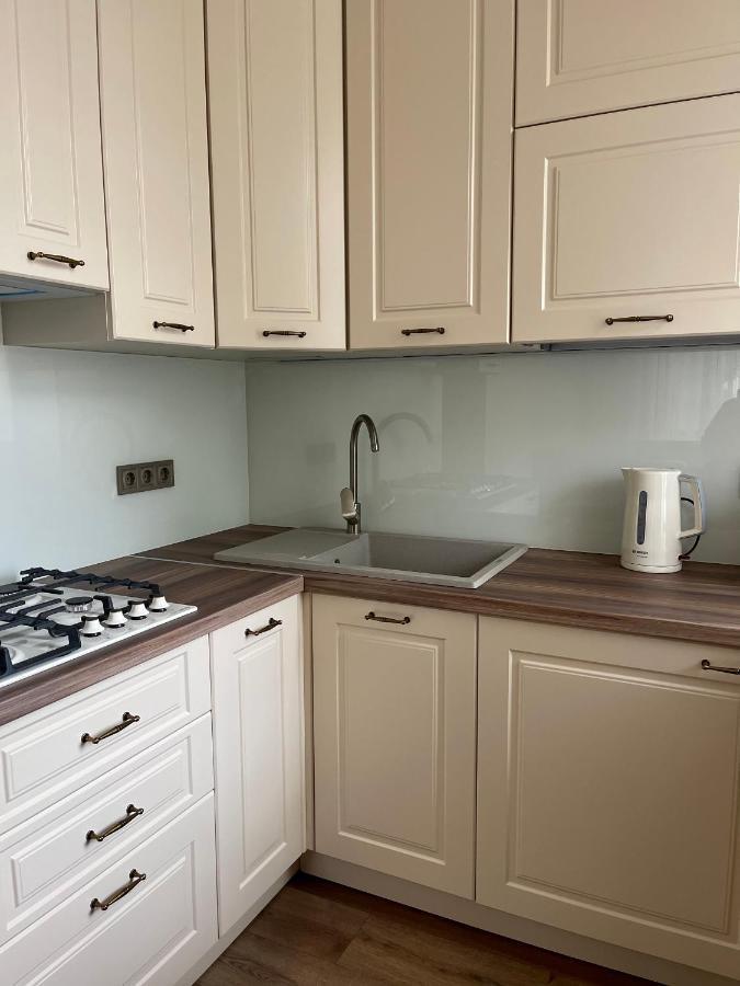 Pride Apartment Lviv Bagian luar foto